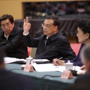 李克強：深化教育改革激發(fā)更大活力 貫徹創(chuàng)新戰(zhàn)略贏得發(fā)展未來 ...