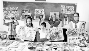 這個老師真牛，教山里娃將谷物變藝術品 　　