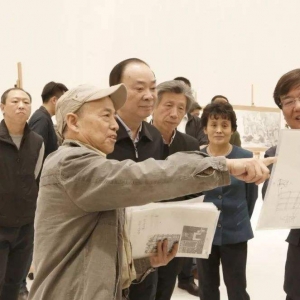 黃坤明在湖北調(diào)研：提高宣傳群眾服務群眾的能力水平