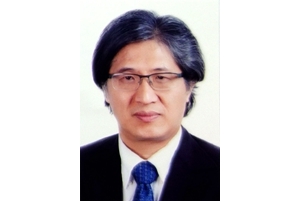 中國(guó)書協(xié)分黨組副書記、秘書長(zhǎng)鄭曉華