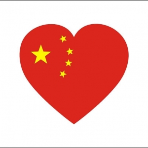 人民網(wǎng)評(píng)：中國(guó)人怎么愛(ài)國(guó)還需要?jiǎng)e人來(lái)教嗎？