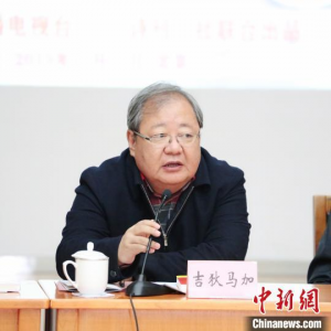 《詩·中國》致敬民族精神 業界期待詩歌更普及