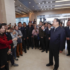 李克強新解“贛服通”：干出成效，讓老百姓干事創業事事順、萬事通