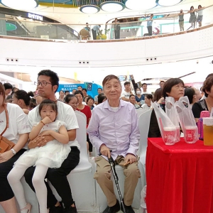 劉松林會長應(yīng)邀出席南通靚點舞蹈學校匯報演出