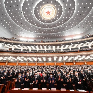政府工作報(bào)告極簡版來了！只有700字
