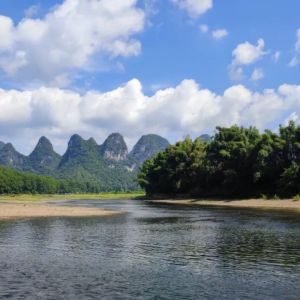 行走熱河  ——中國作協霧靈山創作基地休假活動瑣記